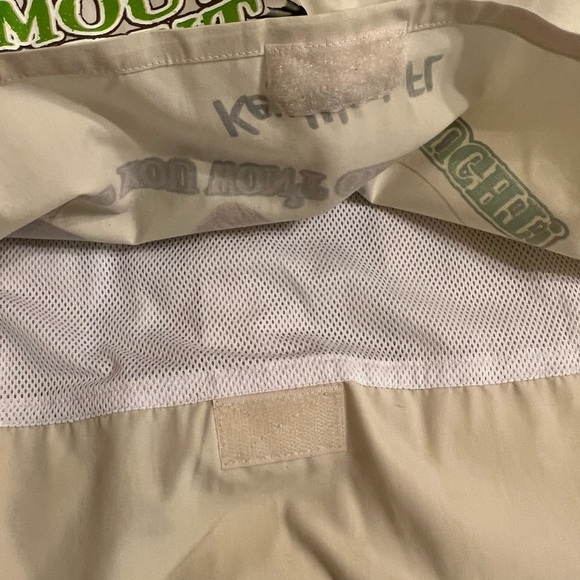 Fishing Shirt L Tan “Keep Your  Mouth Shut and You Won’t Get Caught” Tiger Hill - Picture 9 of 10